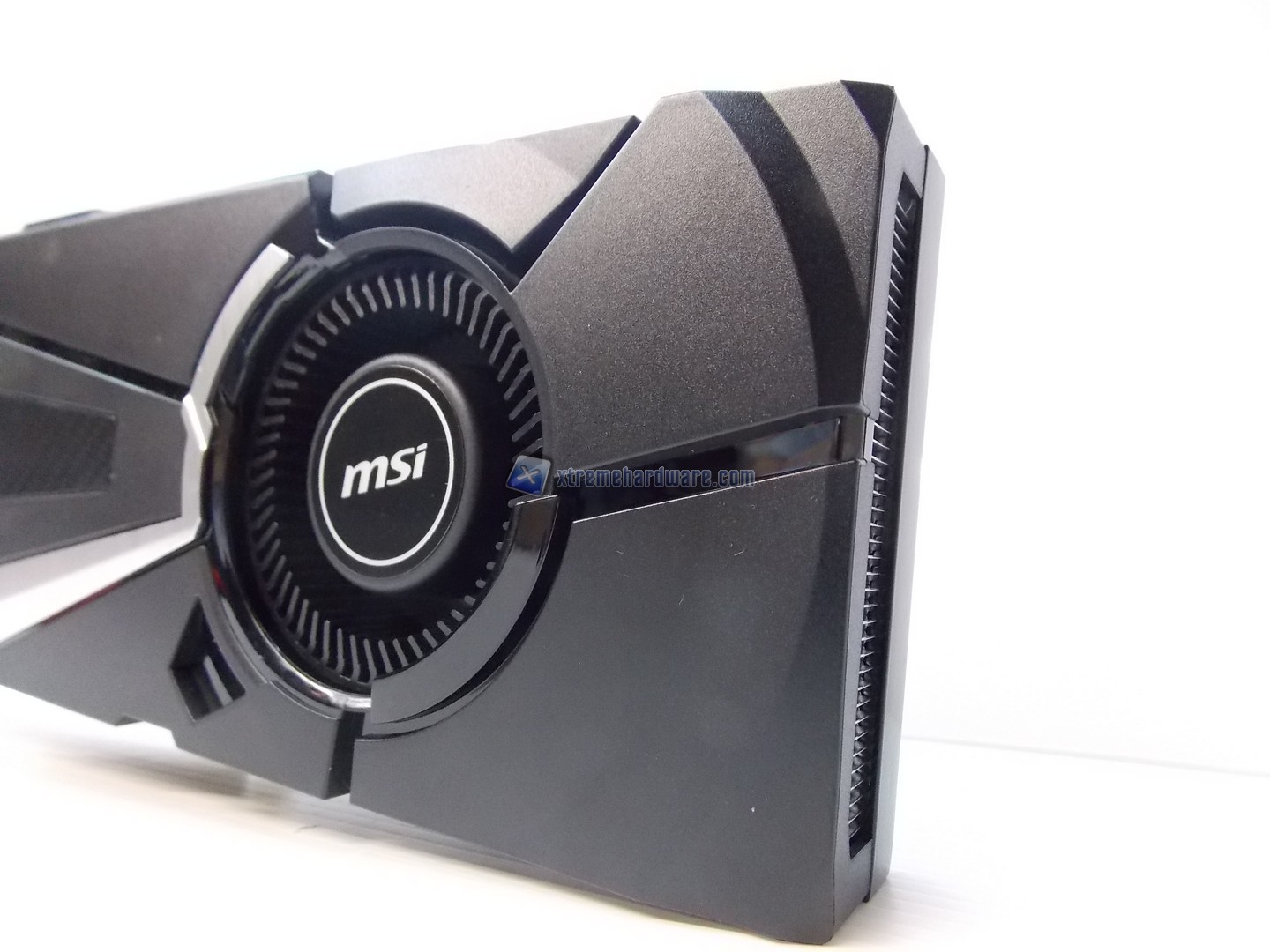 1070 MSI AERO 00010